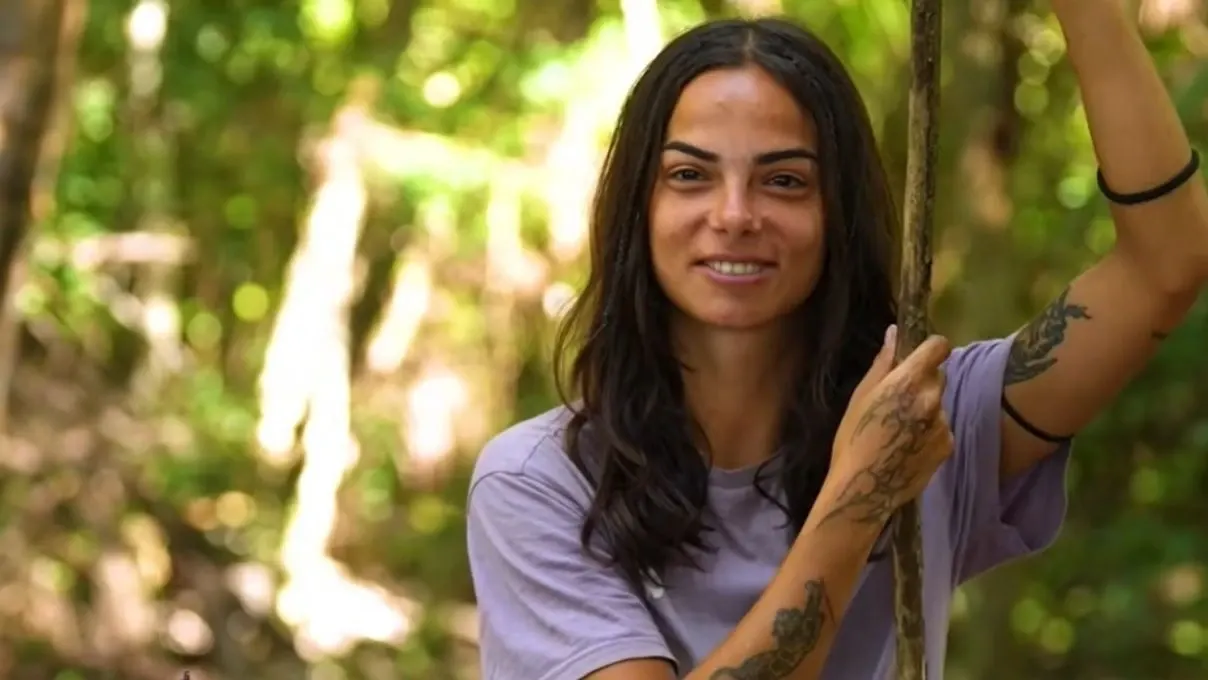 Survivorda kalplere dokunan anlar Beyza Gemiciden iletisim odulu itirafi