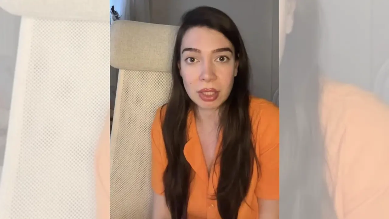 Alemin Kralı’nın Oben’i Birsu Demir’den Yıllar Sonra Gelen Şok Set İtirafı: "Başrol Oyuncusu Beni Yağmurda Karavandan Attı!"