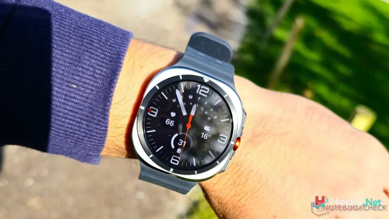 Sızdırılan Samsung Galaxy Watch Ultra 2 Tasarımı, Yeni Köşeli Görünüm ve Galaxy Watch 9 Classic Yokluğu