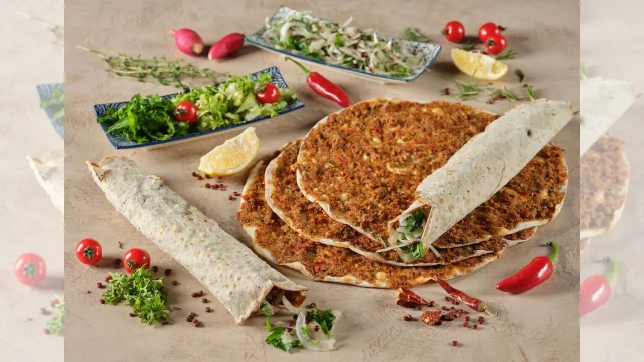 Mükemmel Evde Lahmacun Tarifi, Nefis Lahmacun İçi Tarifi ve Lahmacun Kalori Değerleri
