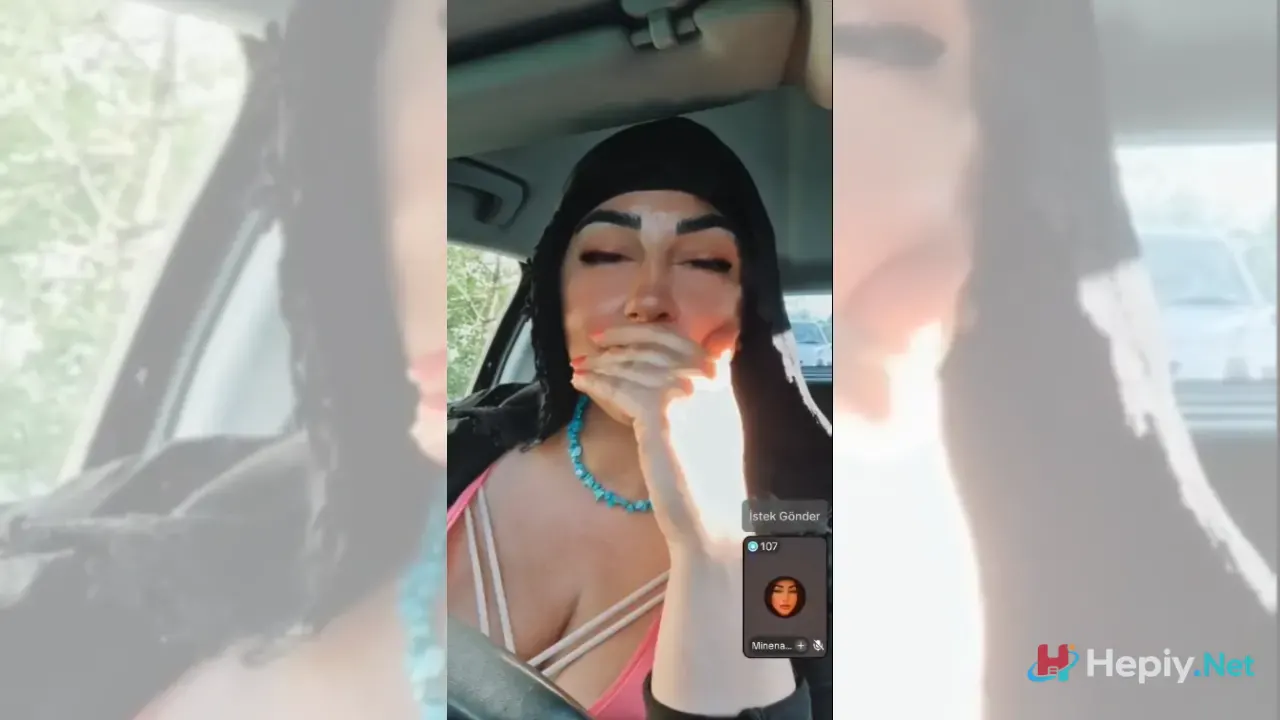 TikTok Yayını Yapan Bir Kullanıcı Yayın Sırasında +18 Fantezilerini Anlatıyor Video
