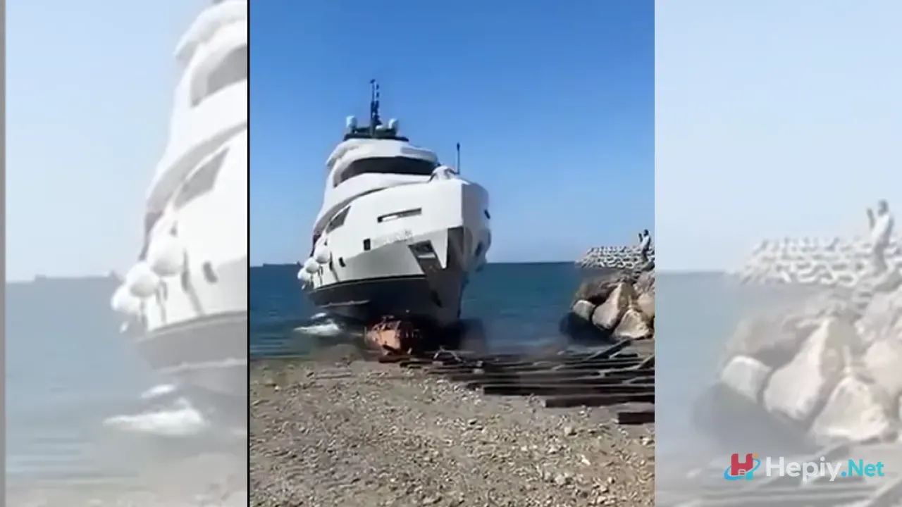 Yeni Alınan Bir Tekne 5 Dakika Sonra Devrilip Battı Video, Denize İner İnmez Gelen Facia!