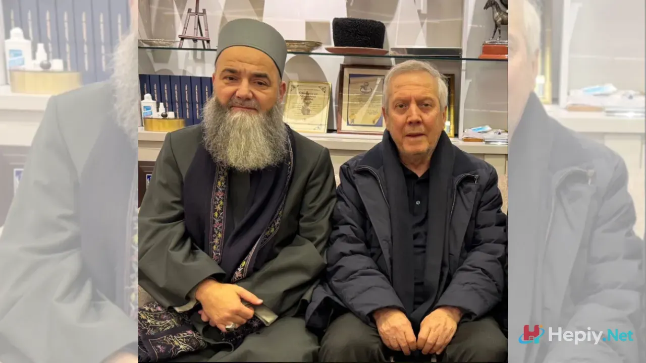 Cübbeli Ahmet Hocadan Aziz Başkana Övgüler ve Dualar
